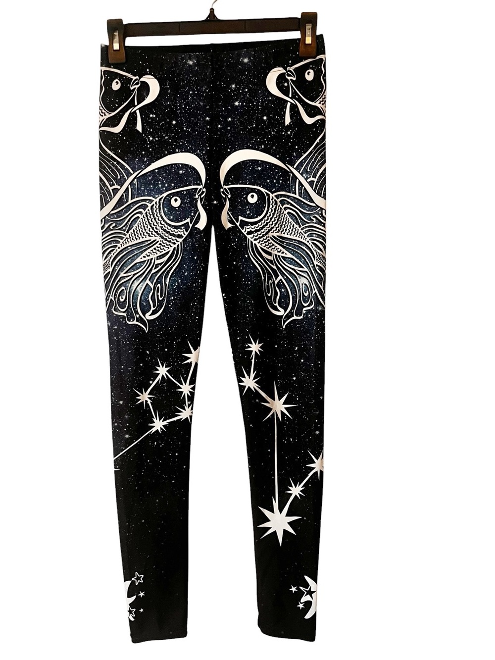 Gearbunch‎ Pisces Zodiac Galaxy Celestial Fish and Stars Leggings Size Medium